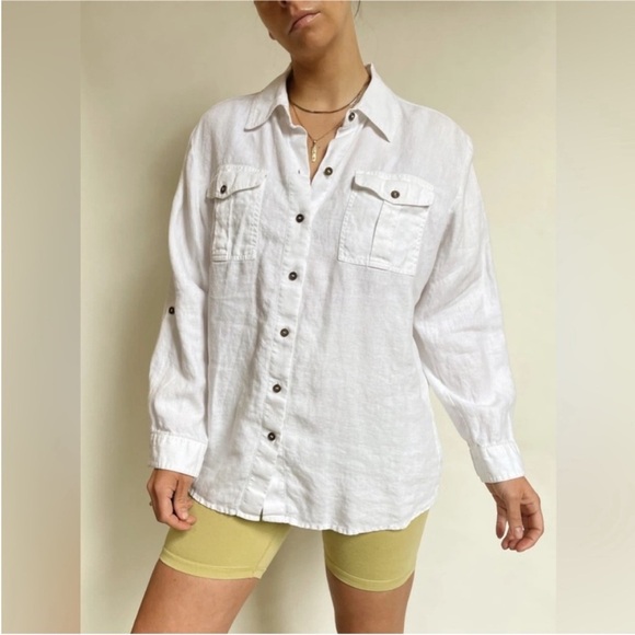Topshop Tops - Topshop White Boxy Button Down Shirt with Notched Collar